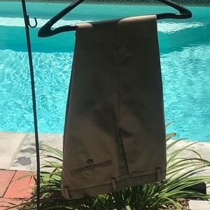 Jos A. Bank khaki pants 33 x 39 1/2